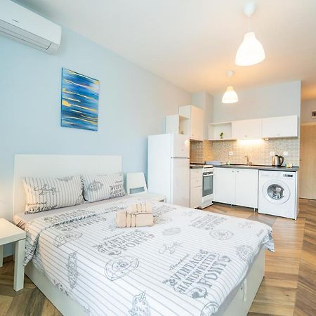 Cozy Little Apartment In Studentski Grad 索菲亞 外观 照片
